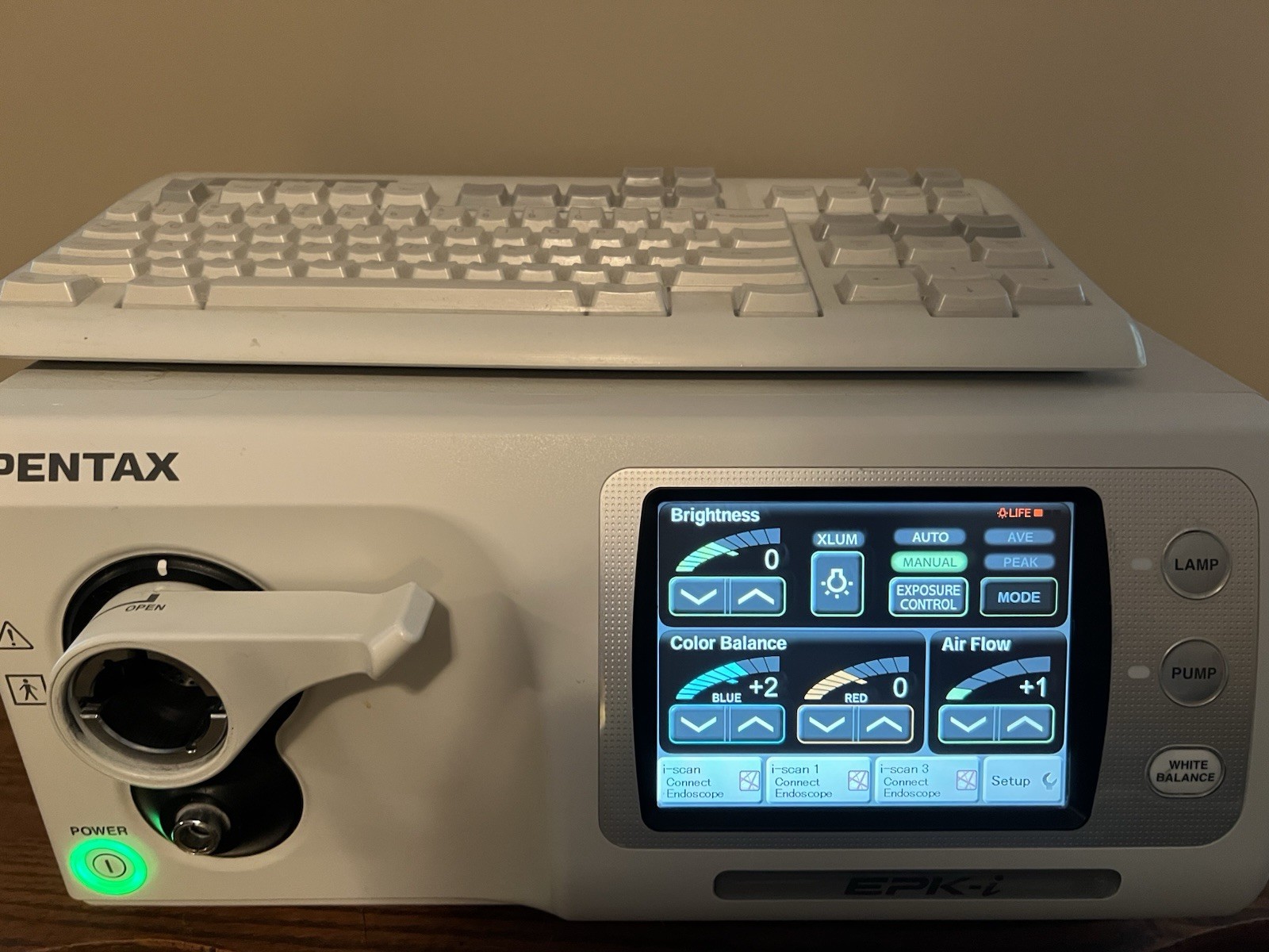 Pentax EPK-i Video Processor w/Keyboard, also Includes a New Bulb With Housing.