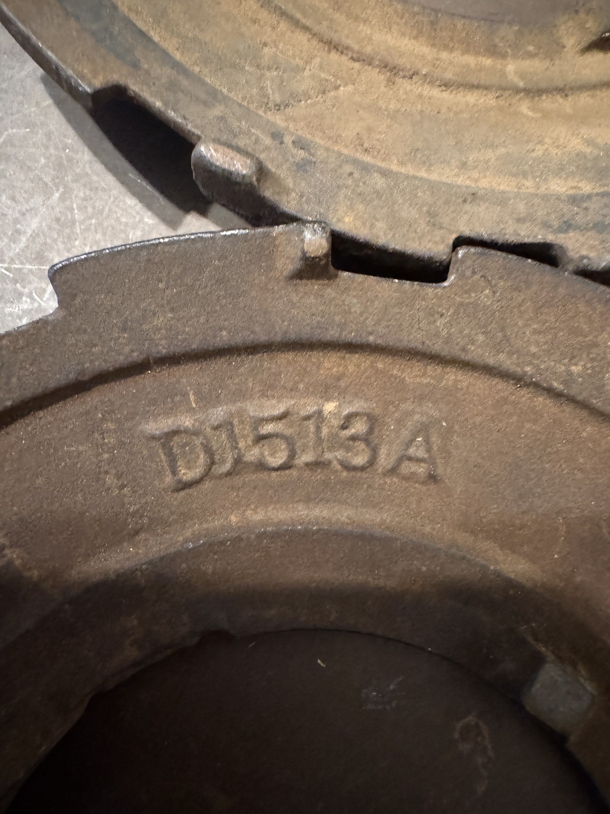 4 – Farm Planter Plates D1513A EXTRA SMALL 12 cell cast iron