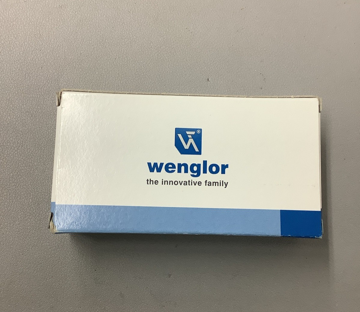 Wenglor KR87PCT2 Retro Reflex Sensor /Transparent Objects 4000mm 10-30VDC (b196)