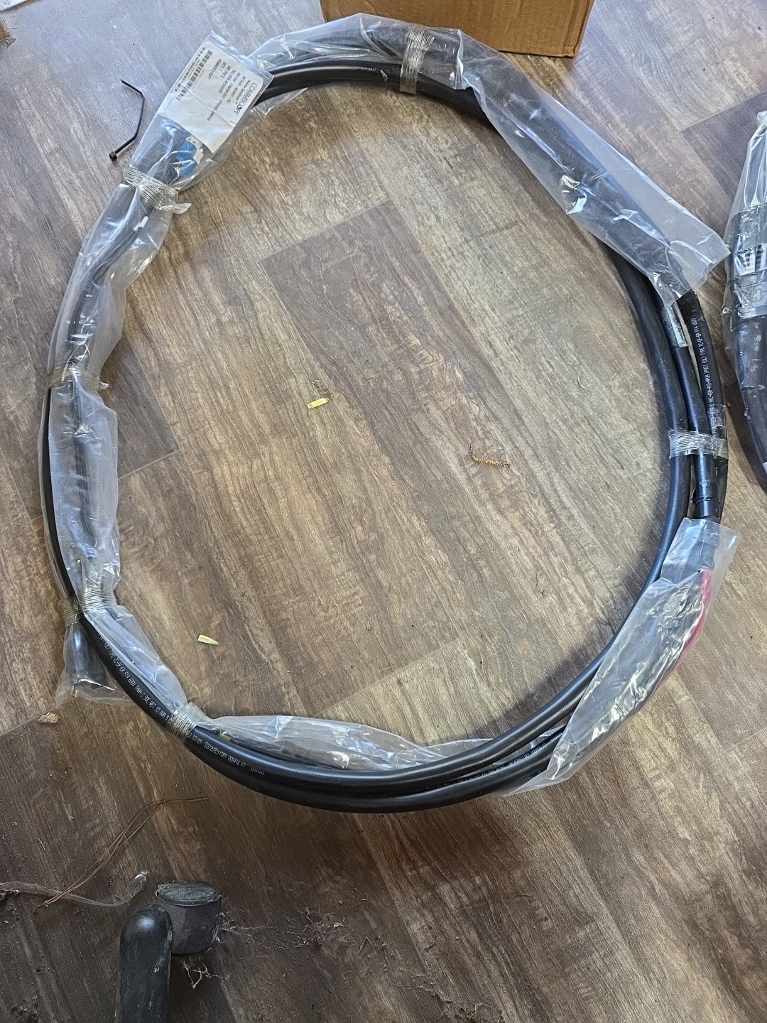 Commscope HFT410-4SVHY-15 HELIAX HYBRID JUMPER 1X2, 4SM, 4#10AWG 5M(15FT)