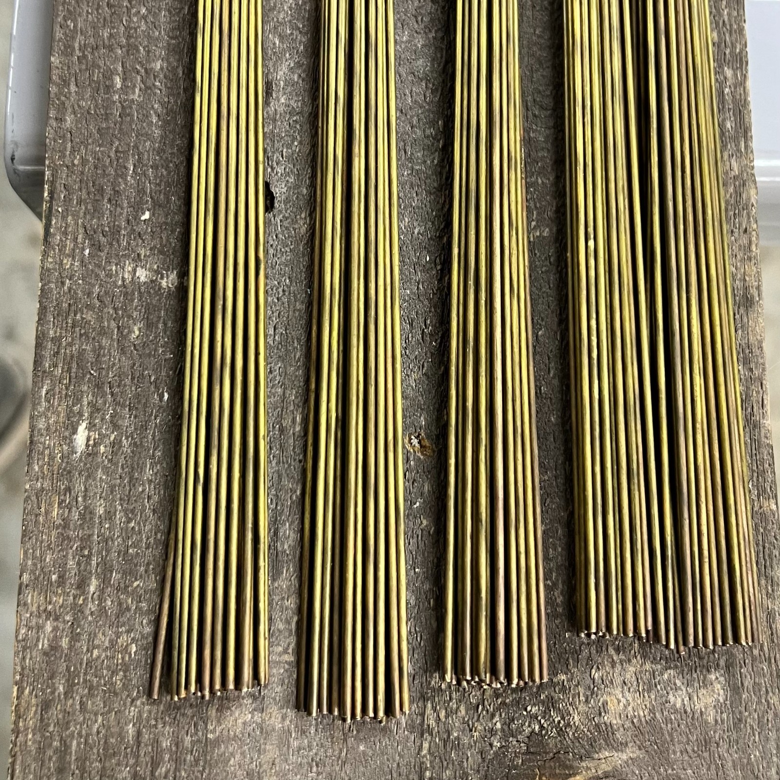 RBCuZn-C 1/16″x36″ Low Fuming Bronze Rods Open Box 4.95 lbs. 148 Rods