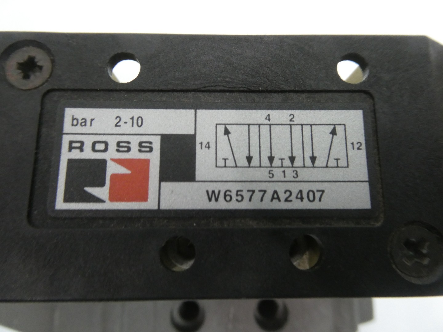 Ross W6577A2407 Pneumatic Solenoid Valve 120v-ac 2-10bar