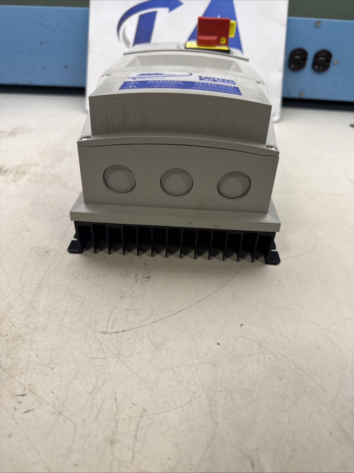 LENZE AC TECH FREQUENCY DRIVE ESV751N04TMC HP1 400/480V