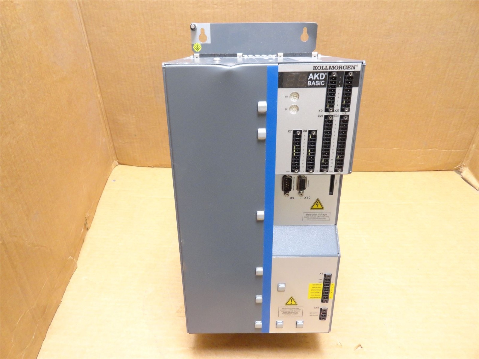 245734 New-Incomplete; Kollmorgen AKD-T04807-ICAN-E091 Servo Drive(Dented Case)