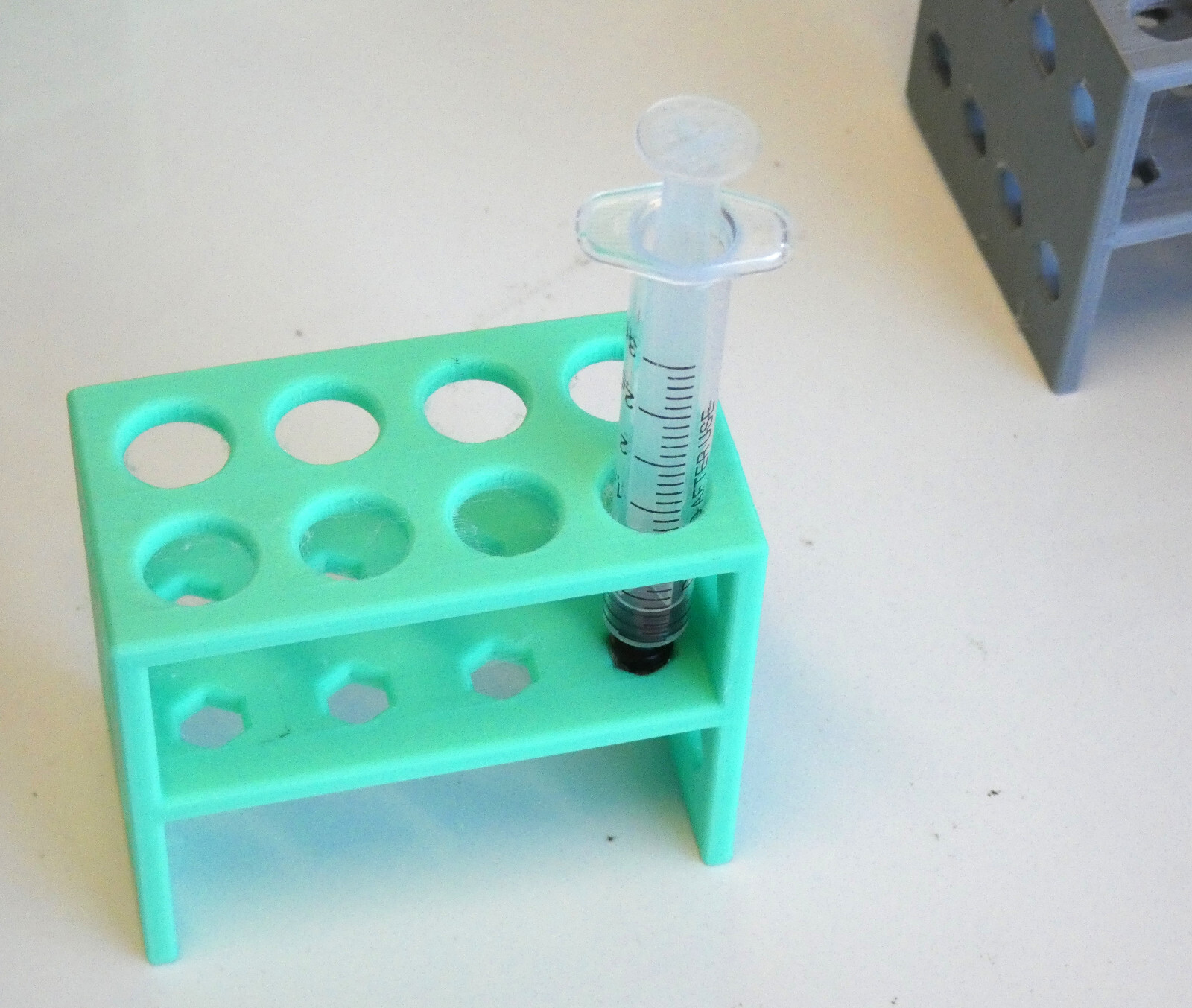 Syringe Rack Stand Rest Holder 1ml 2ml 5ml 10ml 20ml 50ml 100ml 150ml Plastic