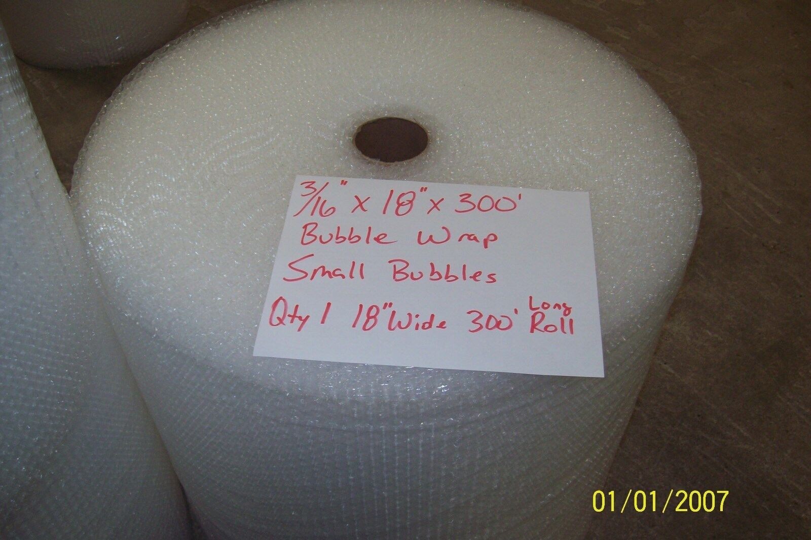 3/16″ WP small Bubble Cushioning Wrap Padding Roll 300′ x 18″ Wide 300FT Perf 12