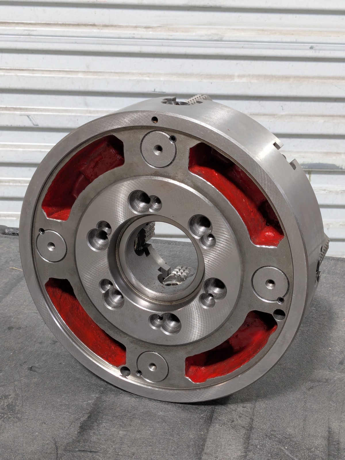 Hertel Manual Independent 4-Jaw Lathe Chuck 12″ Diameter D1-6 Mount 1-322-1206