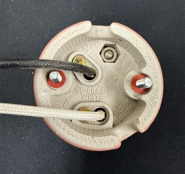 2pk – Leviton 8751-200 equal EX39 Mogul Base Socket 4kV Pulse Rated (LH0360)