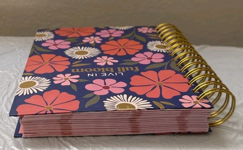 2025 Daily Planner Live In Full Bloom Clean New Pages FREE SHIPPING
