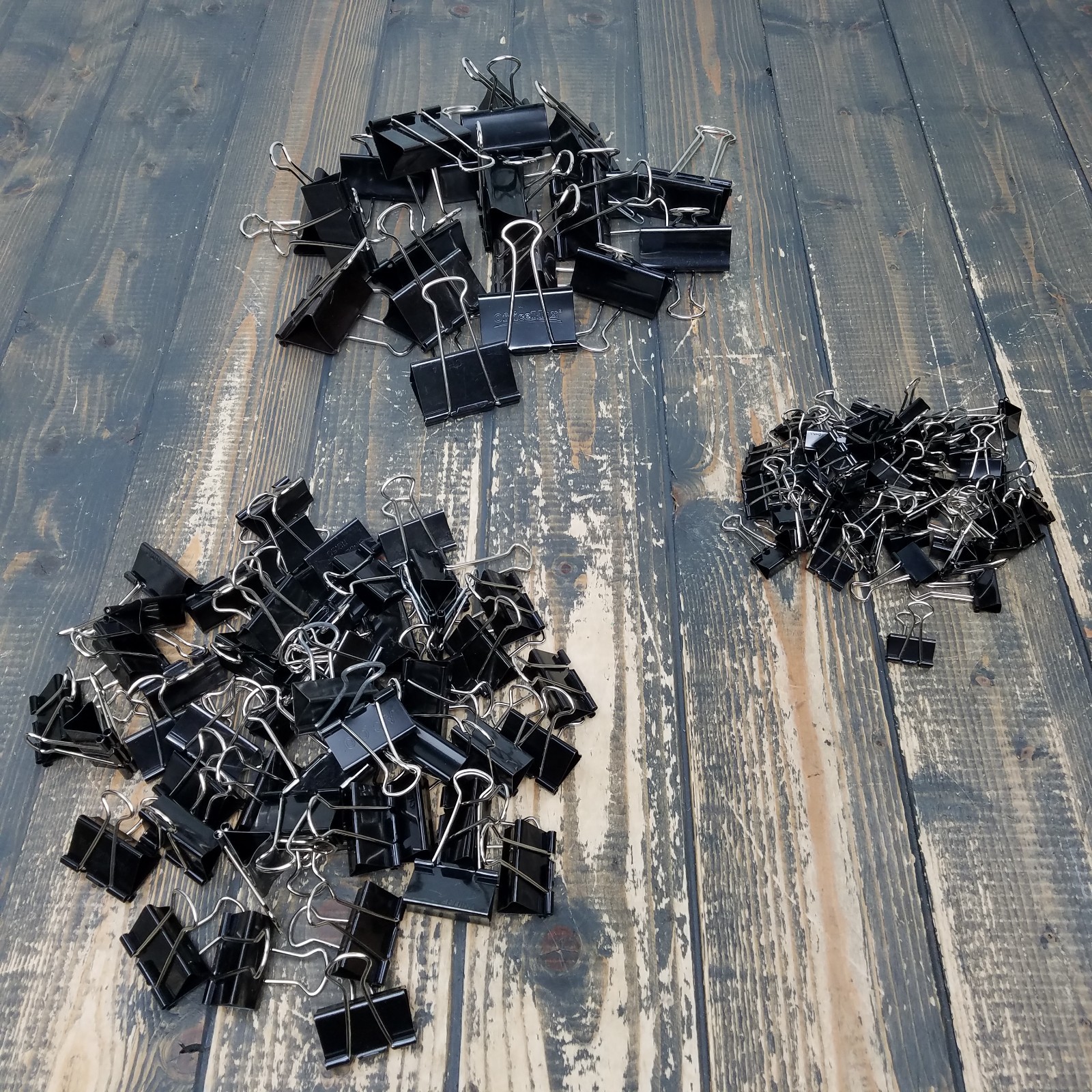 LOT of 120 Binder Clips Assorted Sizes Metal Extra Large 2″ Medium 1-1/4″ Small