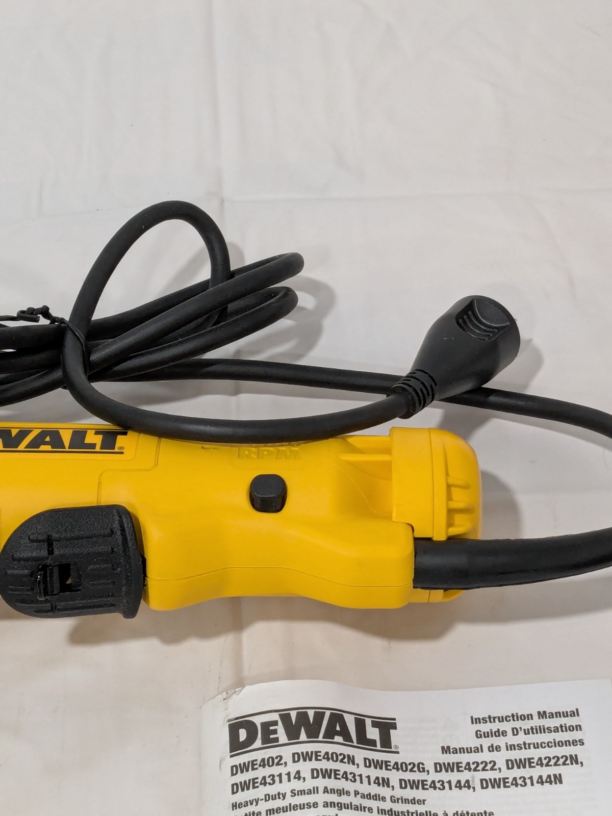DeWALT Corded Angle Grinder 4-1/2″ Wheel Dia, 11000 RPM DWE402
