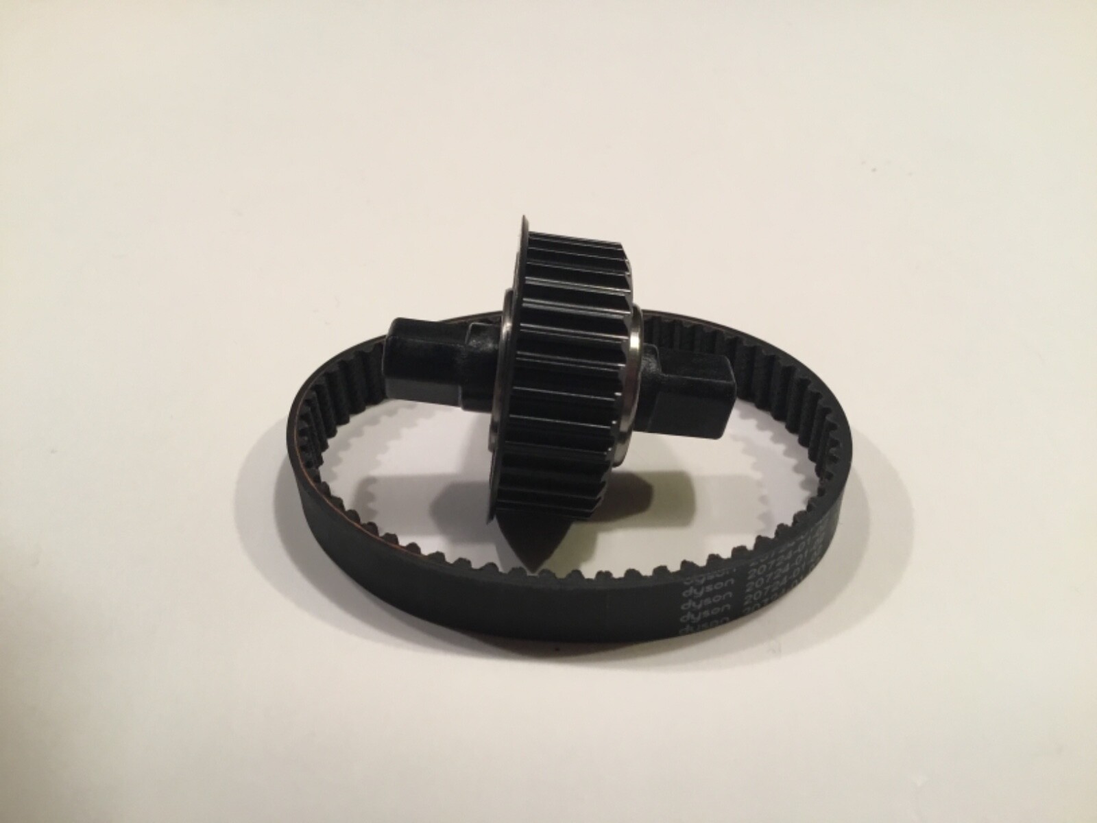 Dyson DC41/DC65/UP13/DC77 Brush Spindle & Belt Driven Gear For Cleaner Head