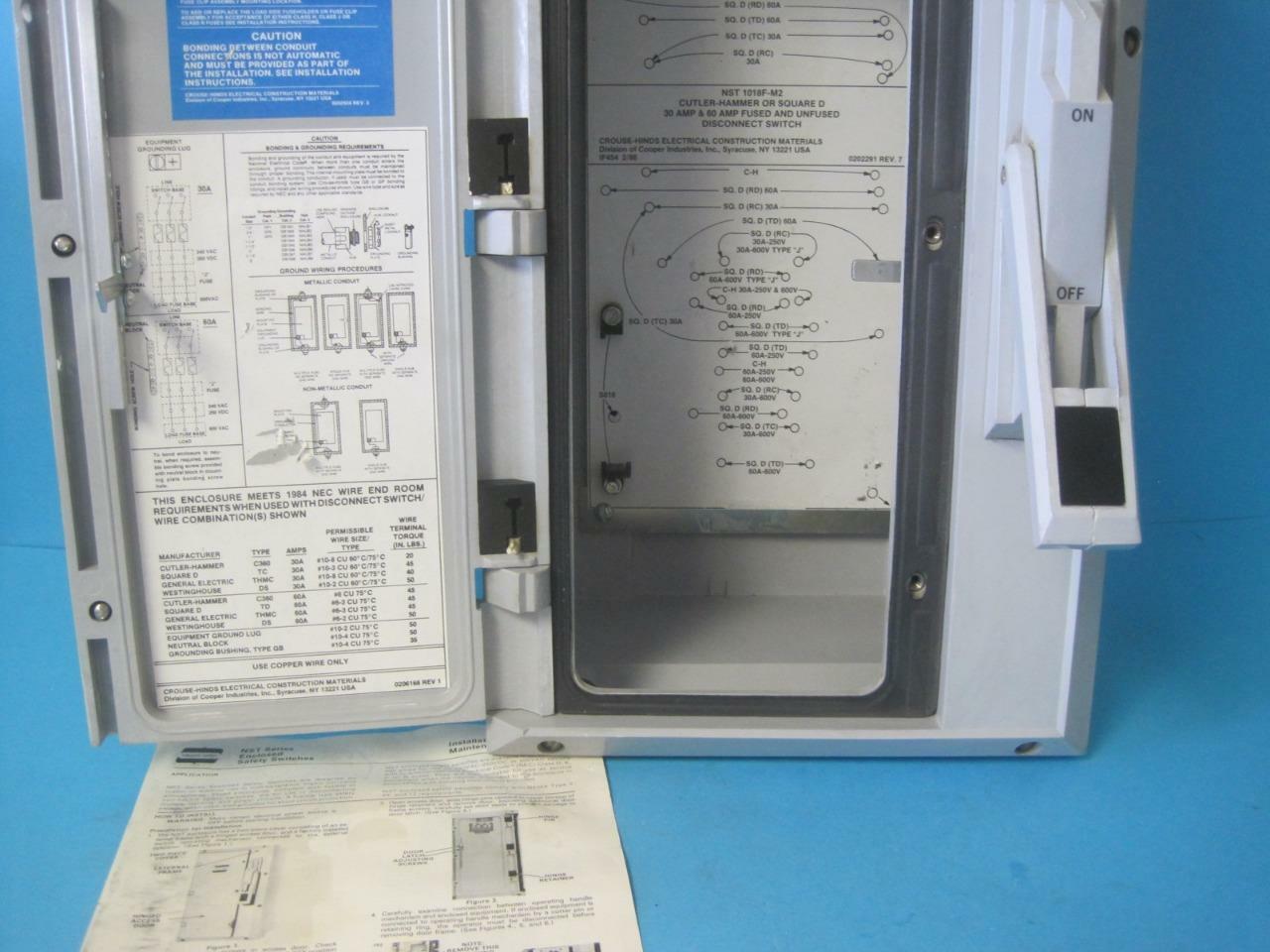 New Crouse Hinds Corrosion Resistant Enclosure Box Disconnect Switch NST1018F D