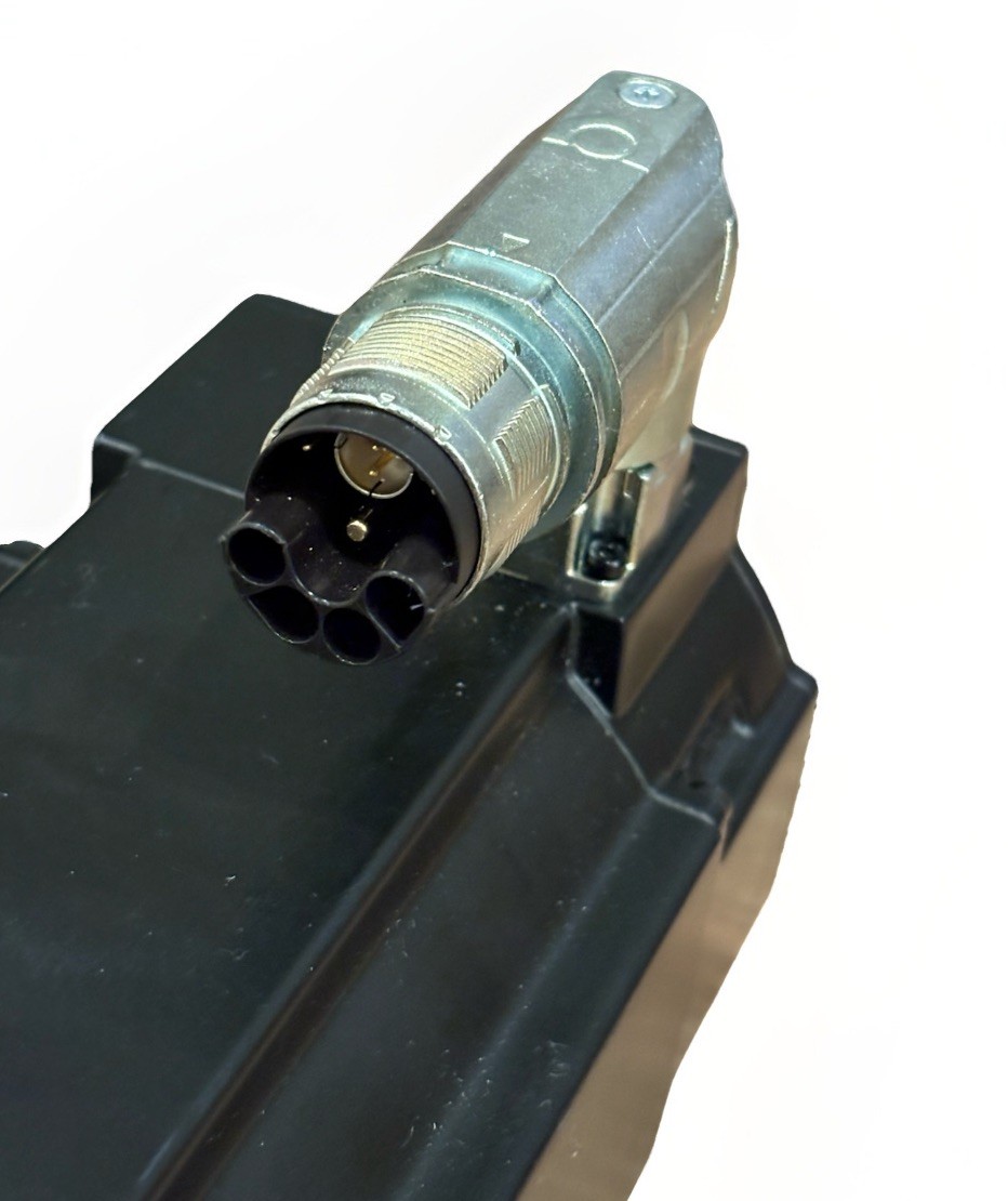 KOLLMORGEN 3 PHASE PM SERVOMOTOR AKM2G-43G-AND2GU00