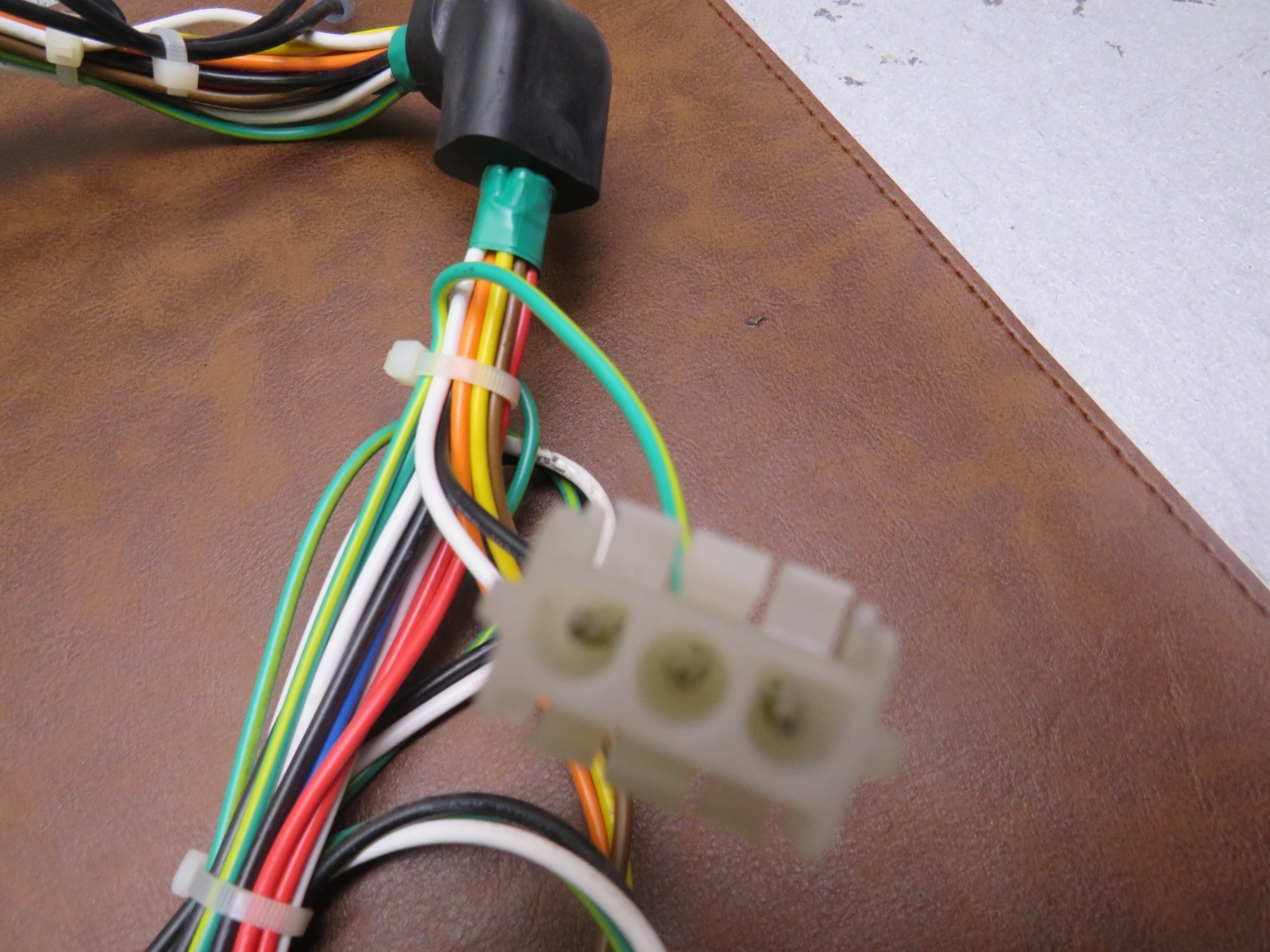 ICP/CARRIER FURNACE WIRING HARRNESS PT#337709-101 LOCATI 1-1-2-10-5