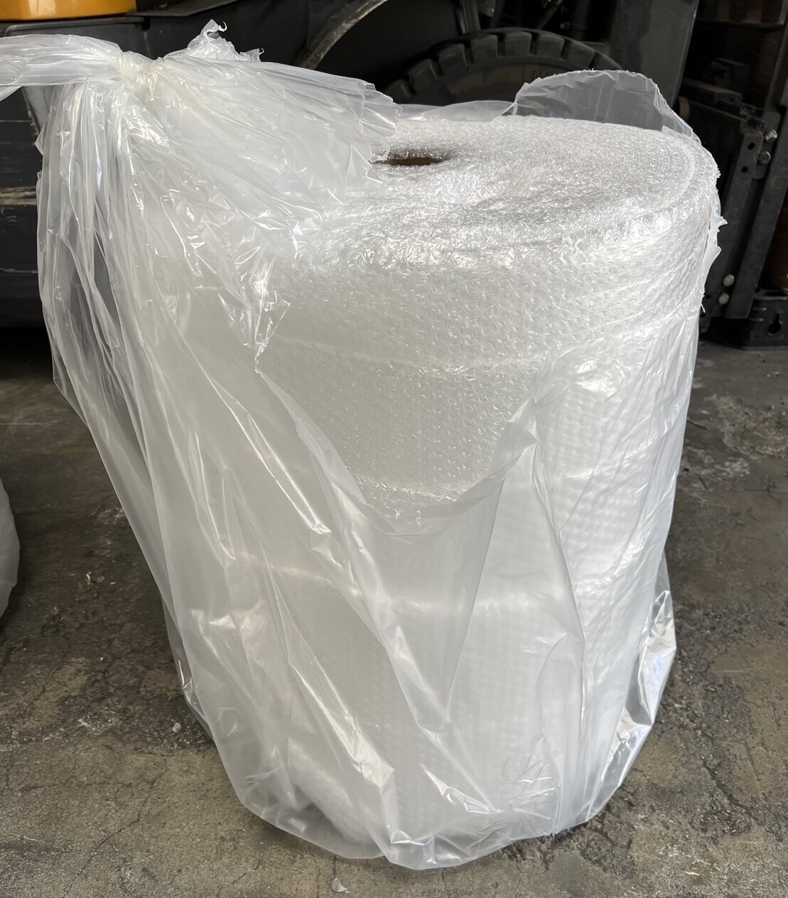 Local Pick up Only- Imperfect- Poly Bubble 1/2″x 12″ Packaging wrap 500ft