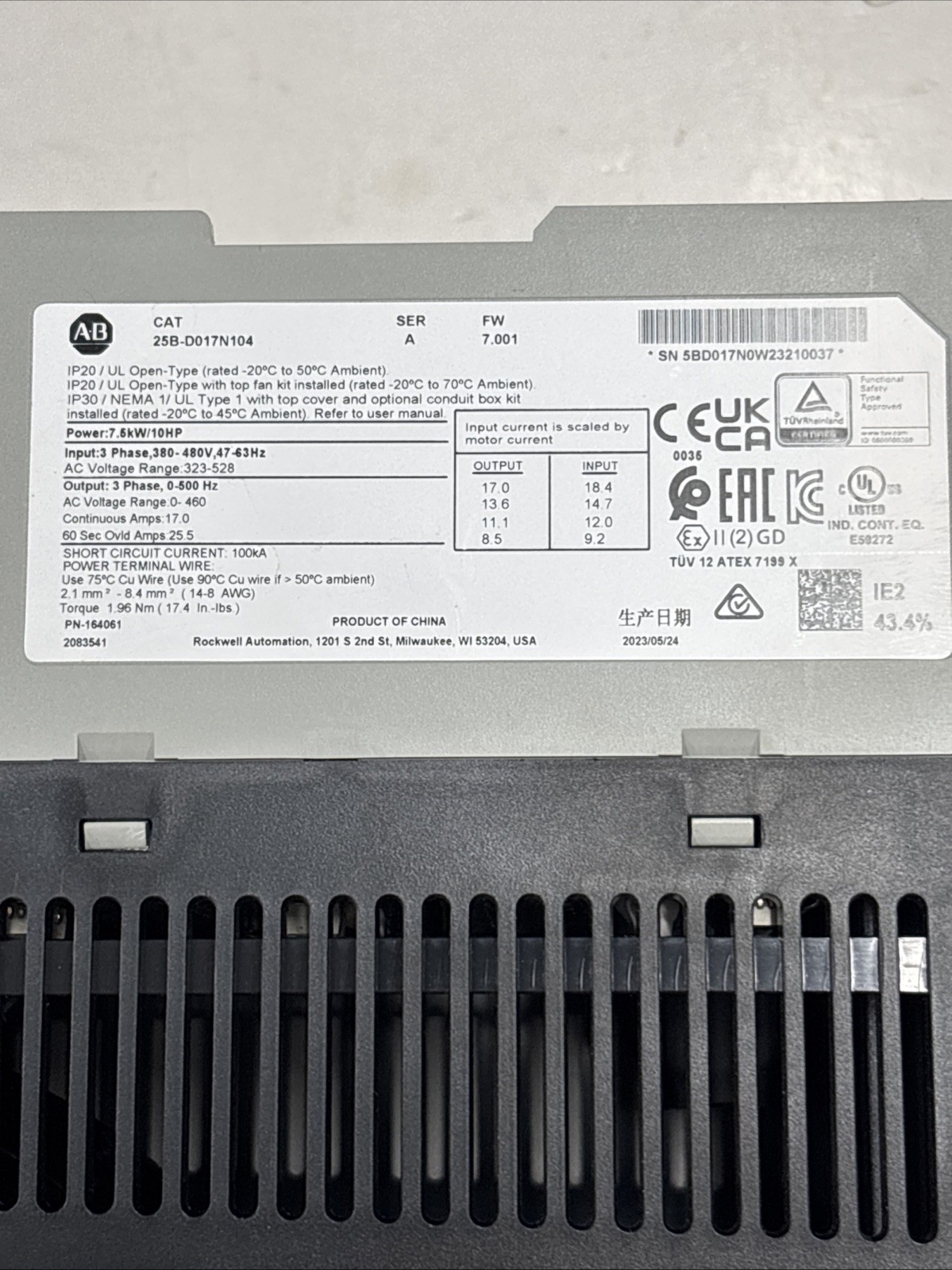 Allen Bradley 25B-D017N104 Powerflex 525 Drive 7.5 KW/ 10hp 323-528VAC READ