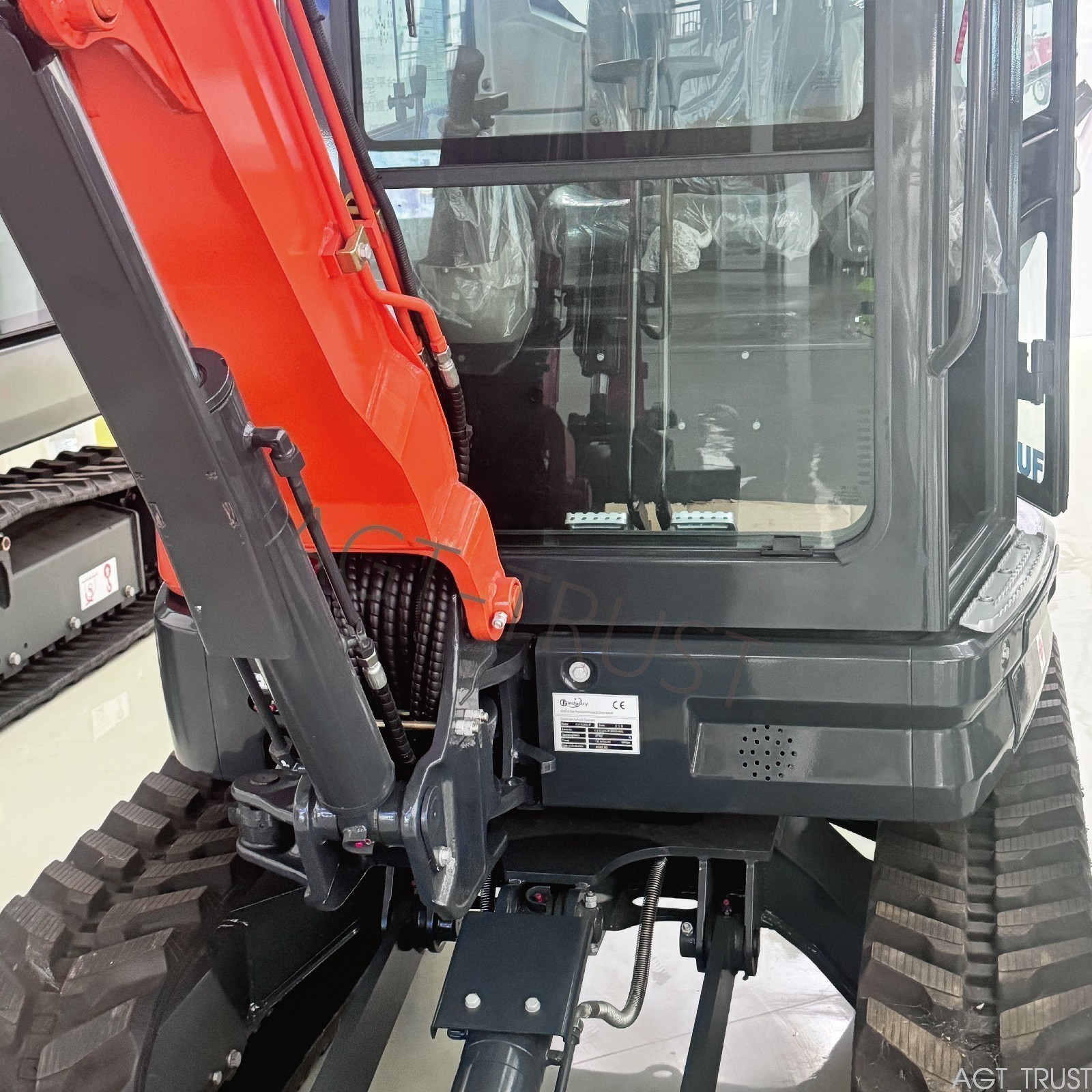 CFG-35UF 3.5Ton Mini Excavator w/ Hydraulic Thumb Kubota Diesel Engine USA Stock
