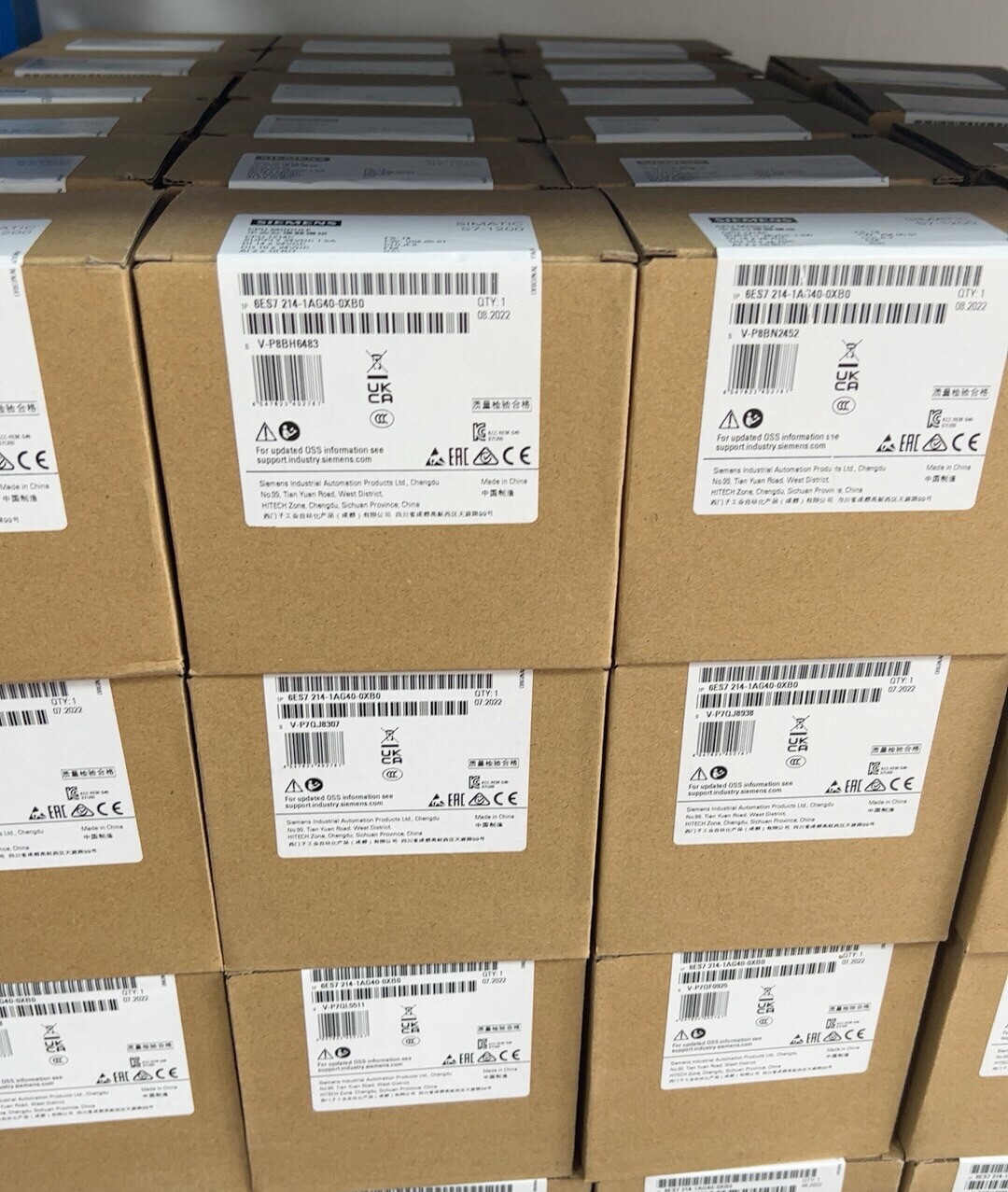 New Siemens 6ES7214-1AG40-0XB0 SIMATIC S7-1200 CPU 1214C Module Expedited Ship
