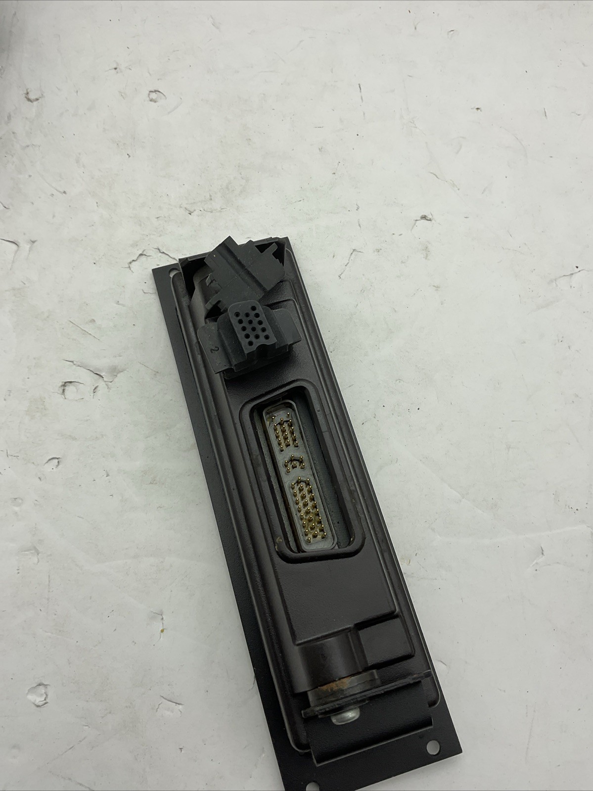 Motorola ASTRO UHF 482-512 MHz Two Way Radio D04SKF9PW5AN-UCM (T99DX+120W)+ Head