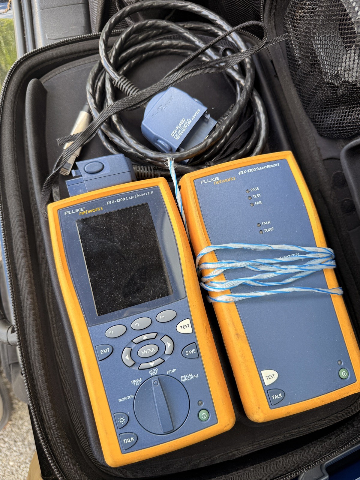 FLUKE DTX-1200 CABLE ANALYZER KIT W ACCESSORIES (As Is) SHIPS FREE