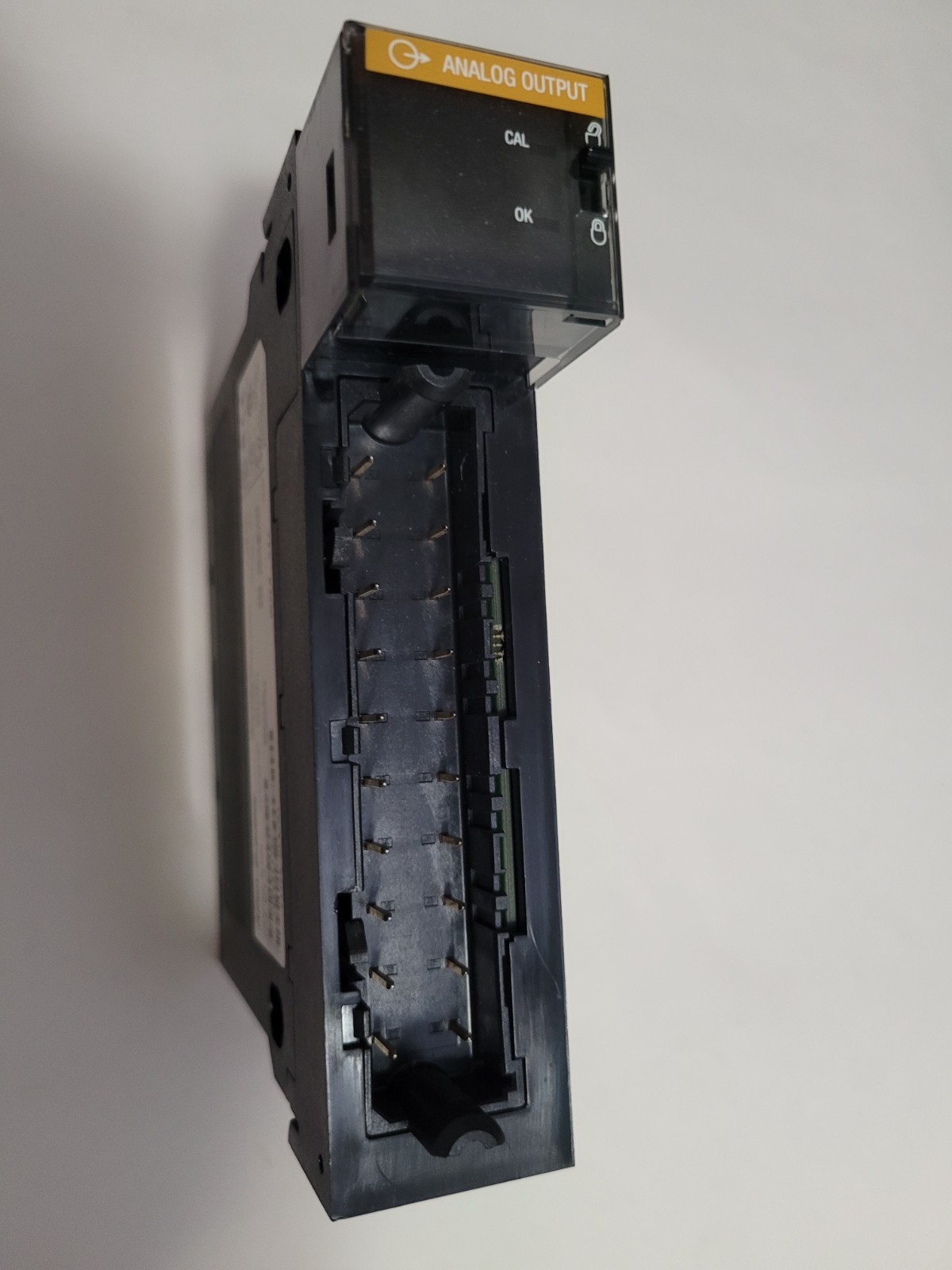 Allen-Bradley ControlLogix 1756-OF8/A 8 Analog Output Module 4-20ma Tested 100%