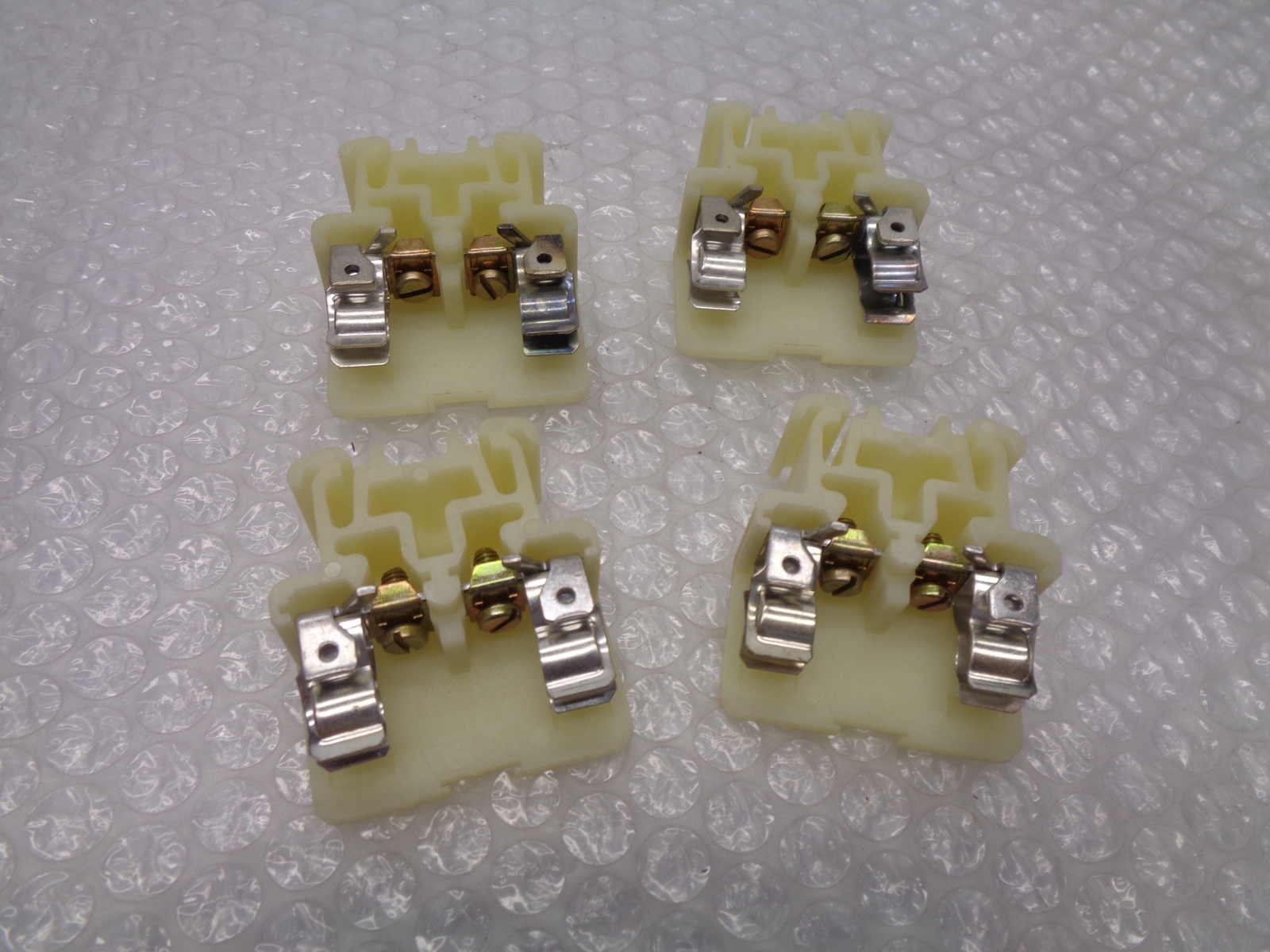 ALLEN BRADLEY 1492-CE6 SER.B TERMINAL BLOCK LOT OF 4 NSNP