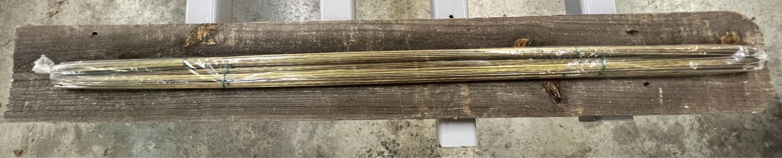 RBCuZn-C 1/16″x36″ Low Fuming Bronze Rods Open Box 4.95 lbs. 148 Rods