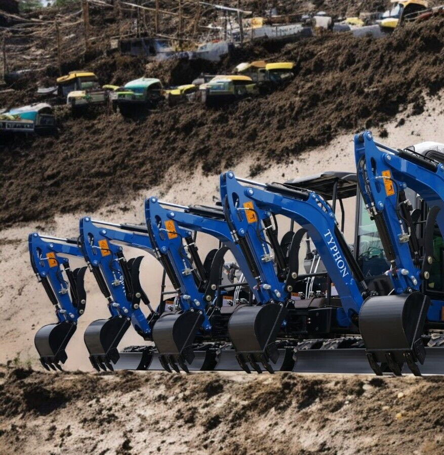 FREE SHIP 2025 4,000lbs New Mini Excavator EPA certified USA KUBOTA Diesel D902