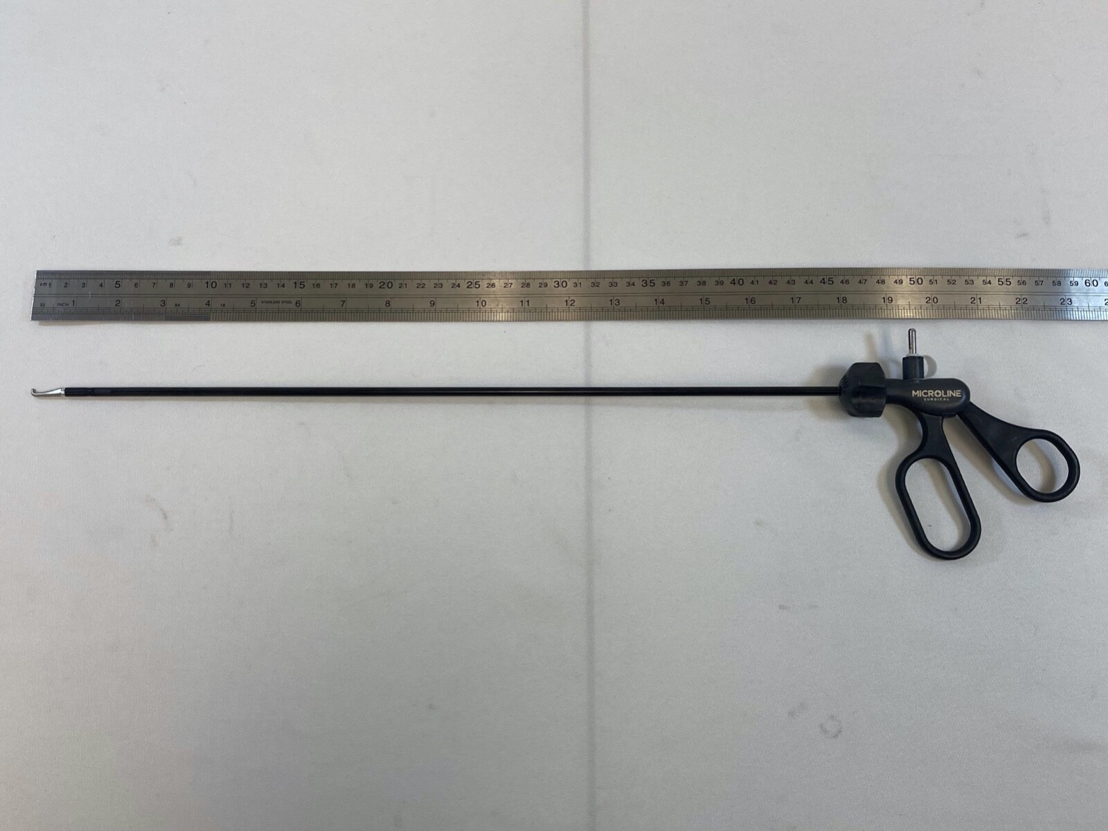 Pentax Microline 3905 ReNew IV Laparoscopic 42cm x 5mm Dissector Forcep