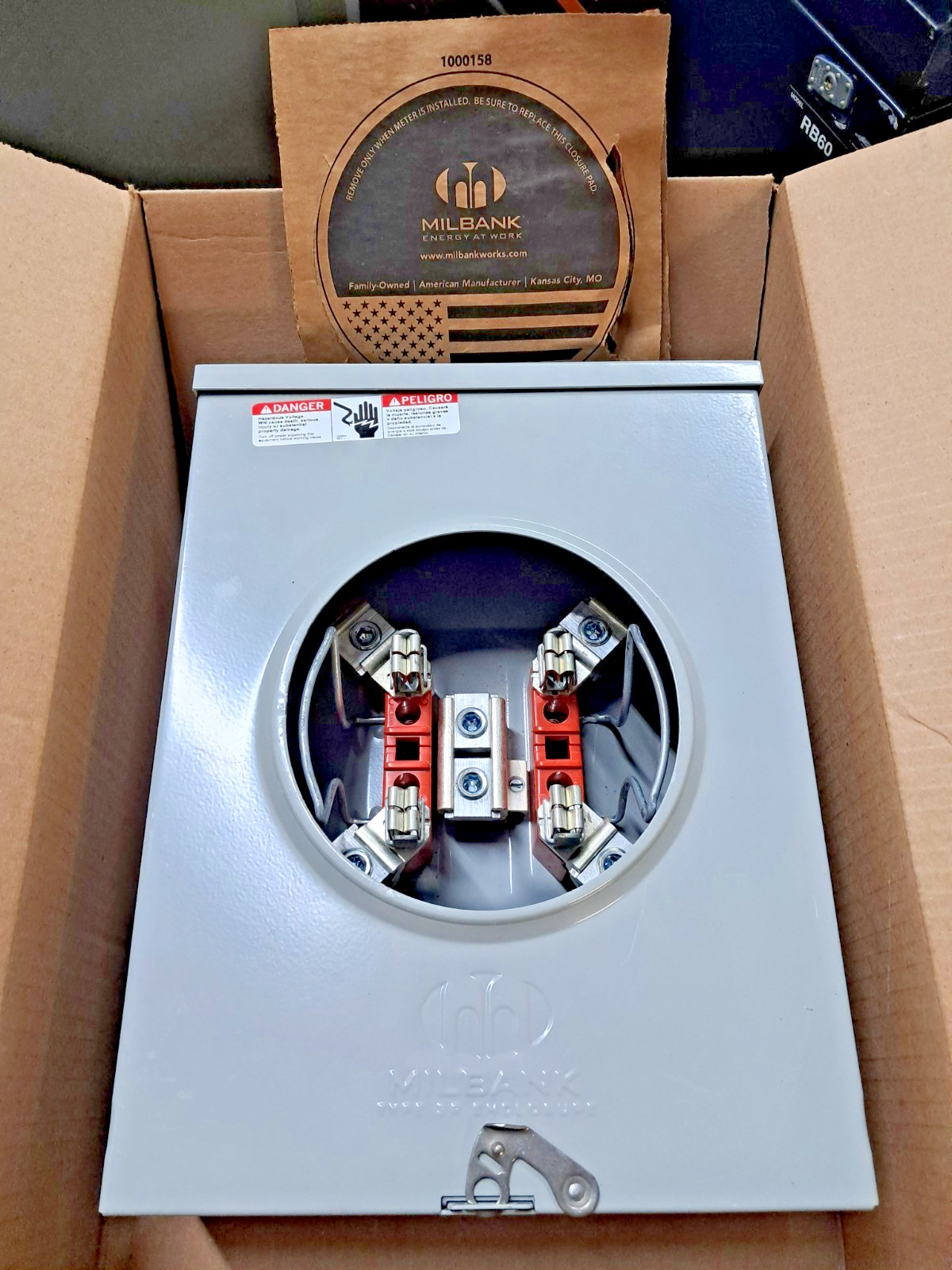 Milbank U7040-XL-TG-HSP Terminal 200 Amp Meter Socket – Gray