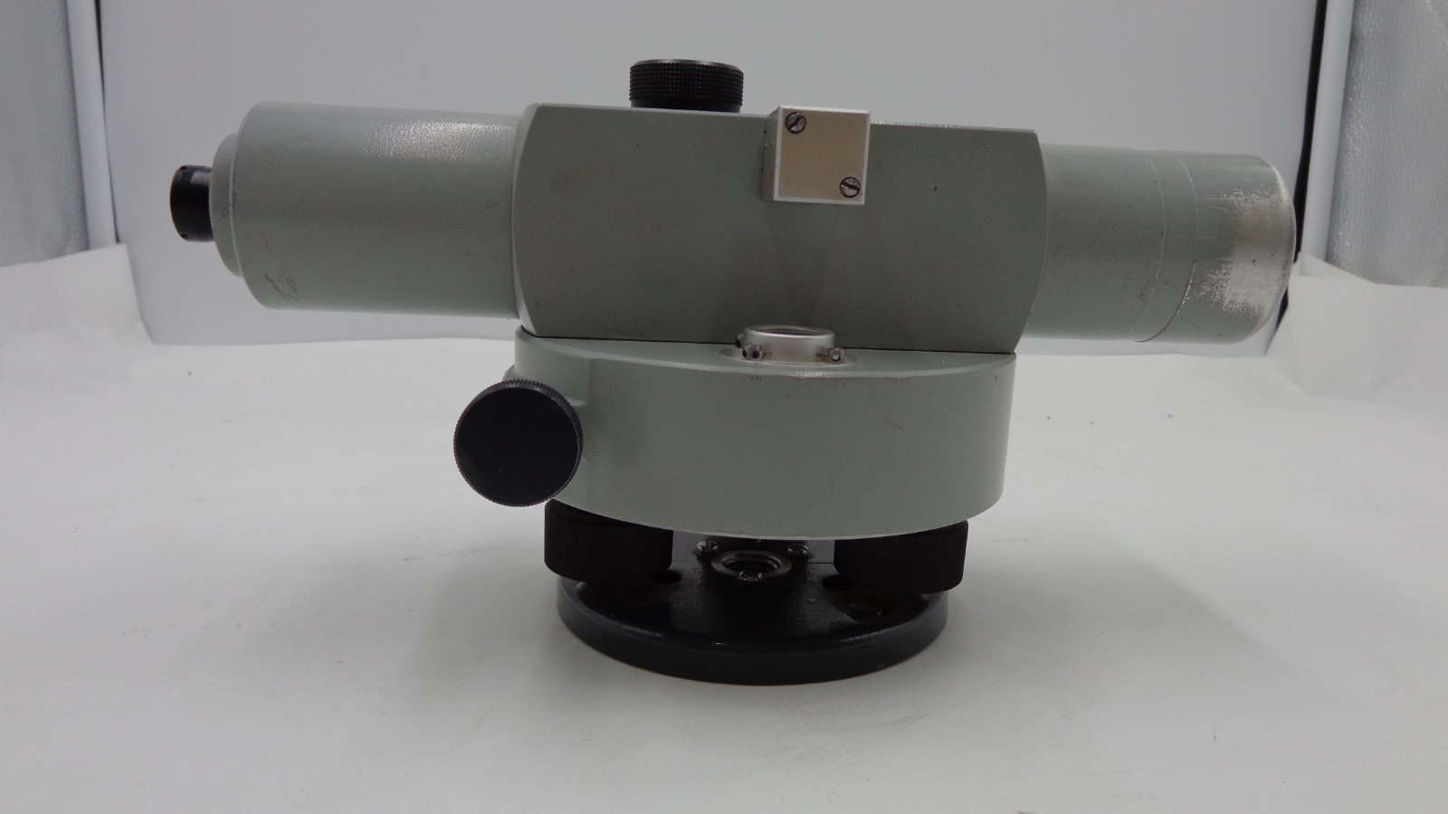 CARL ZEISS Ni2 TRANSIT AUTO LEVEL 32X WITH ORIGINAL HARDCASE. Serial # 148492