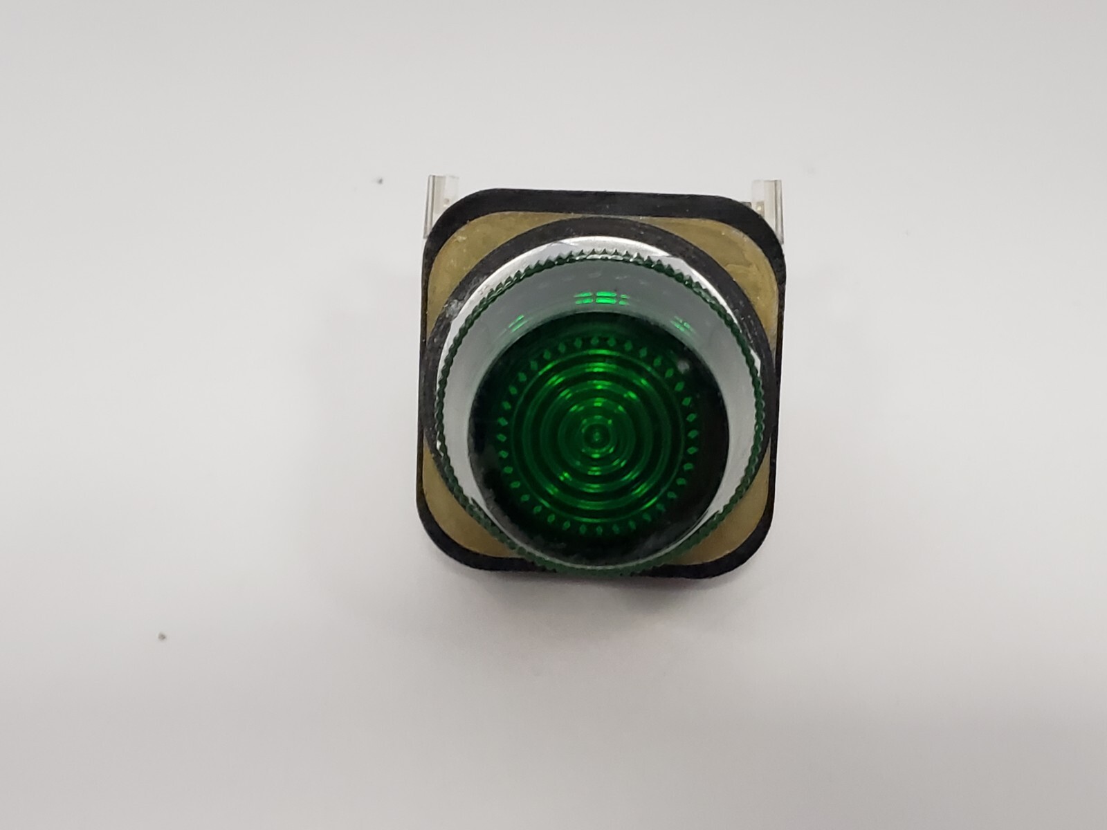 ALLEN BRADLEY 800T-Q24G PILOT LIGHT GREEN 24VAC/DC SERIES T