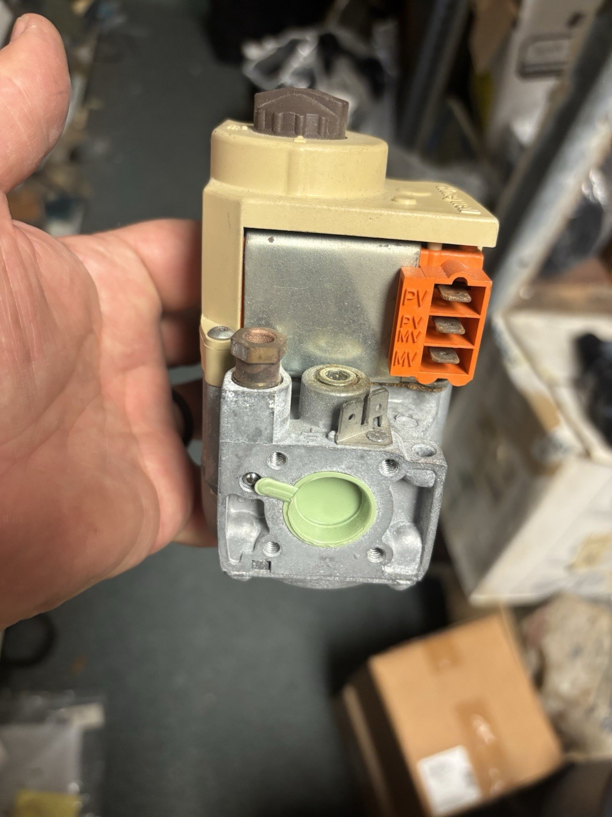 Honeywell VR8204A 2035 Gas Valve for Central Furnace, Compatible w/ Honeywell