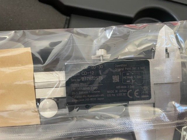 Mitu-toyo 500-193-30 300mm/12″ Absolute Digital Vernier Caliper SALE NOS