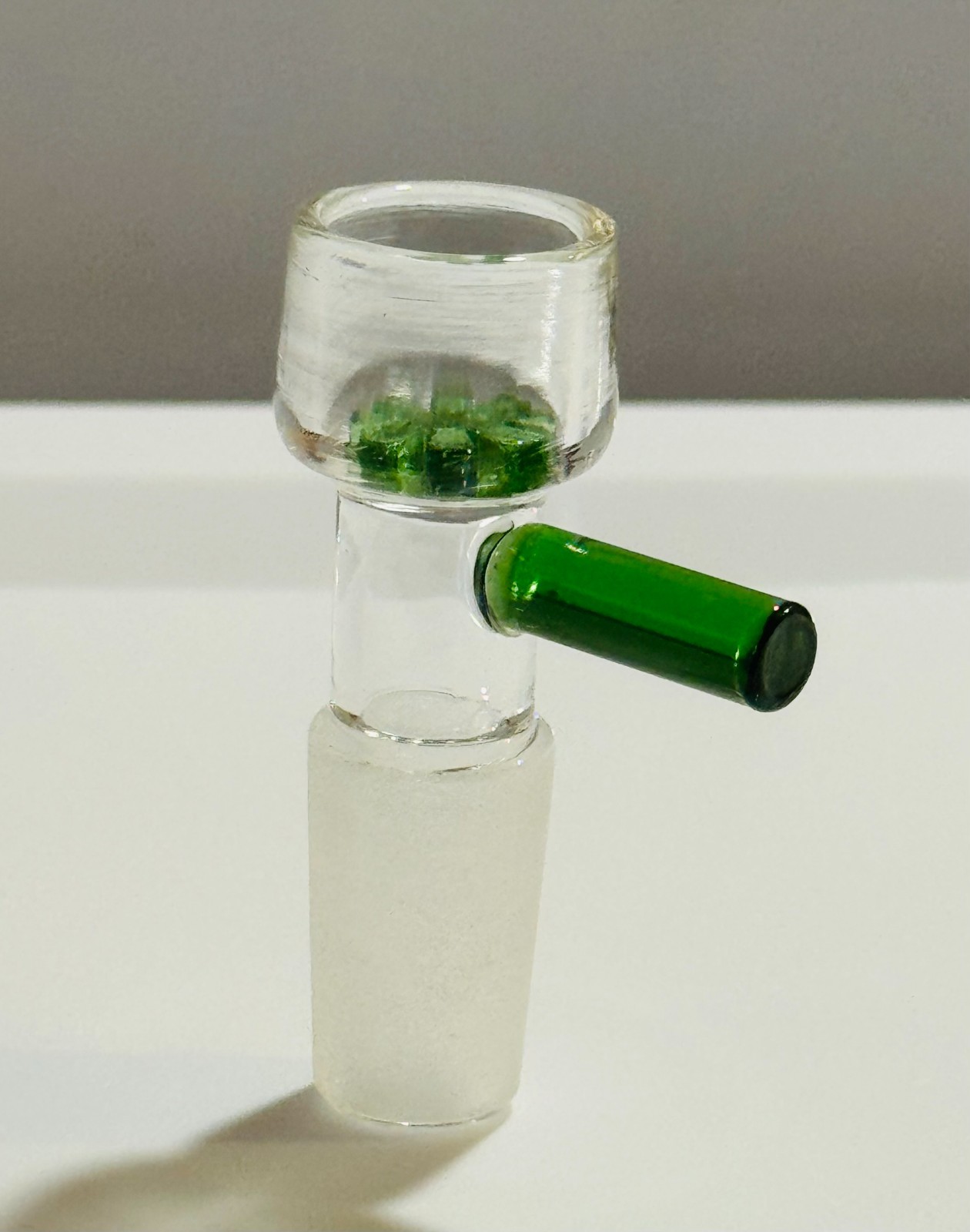 Glass Slide Bowl 14mm or 18mm – Blue or Green Snowflake Screen – 1 Unit