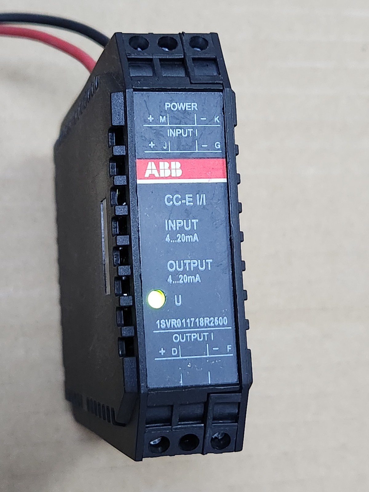 CC-E I/I ABB ANALOG SIGNAL CONVERTER 1SVR011718R2500