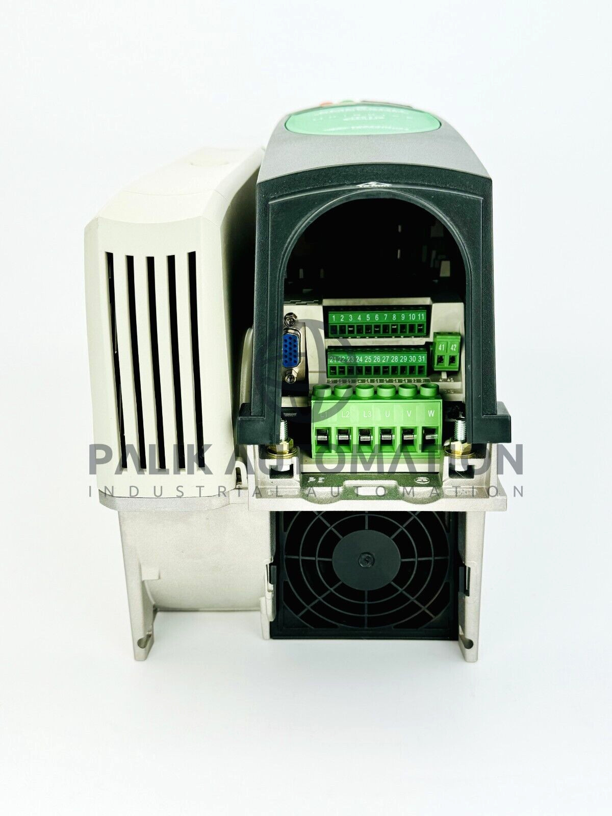 Siemens 6AV2124-0MC01-0AX0 6AV2 124-0MC01-0AX0 SIMATIC HMI TP1200 Comfort NEW