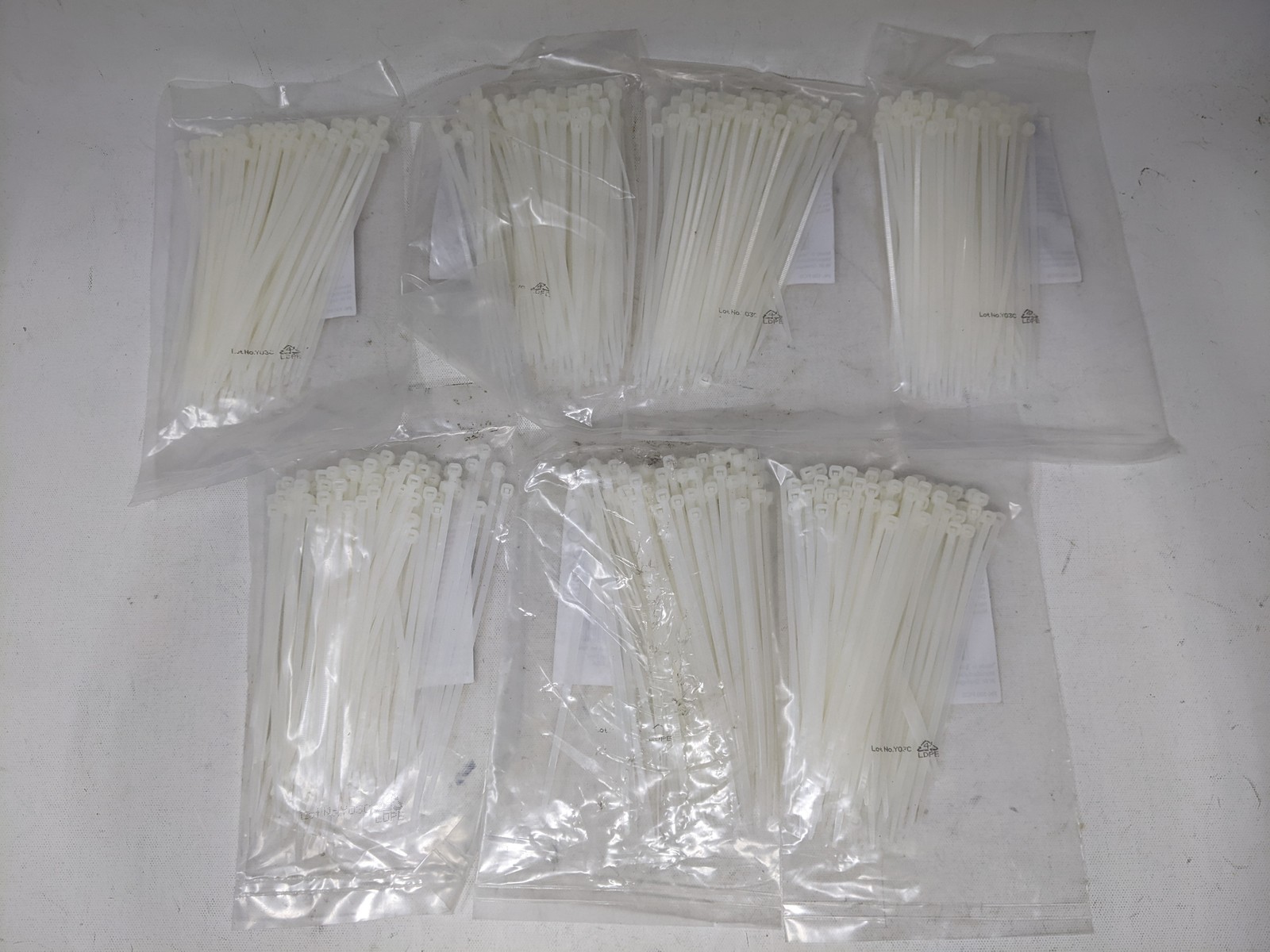 Power 1 First Cable Tie 6.0″ x 1.14″ (150×3.5mm) Standard Indoor Use 700 Count