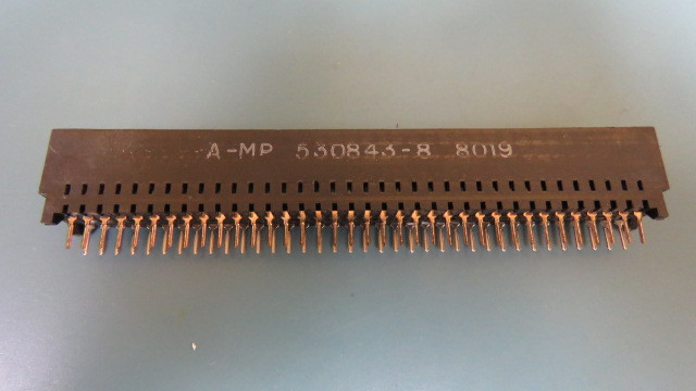 TYCO/ AMP 530843-8 Qty of 13 per Lot Standard Card Edge Connectors CONN SEC II