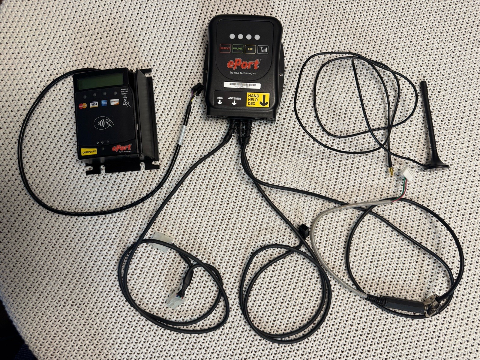 USA Technologies ePort Credit Card Terminal Wired with Antenna and Cables