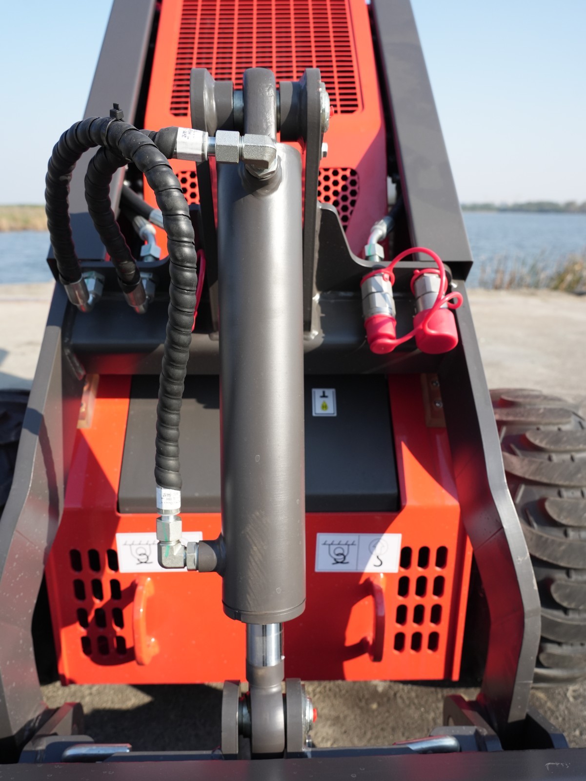 HUAYEE FREE SHIPPING New Mini Skid Steer Loader 13.5hp B&S Gas EPA Engine