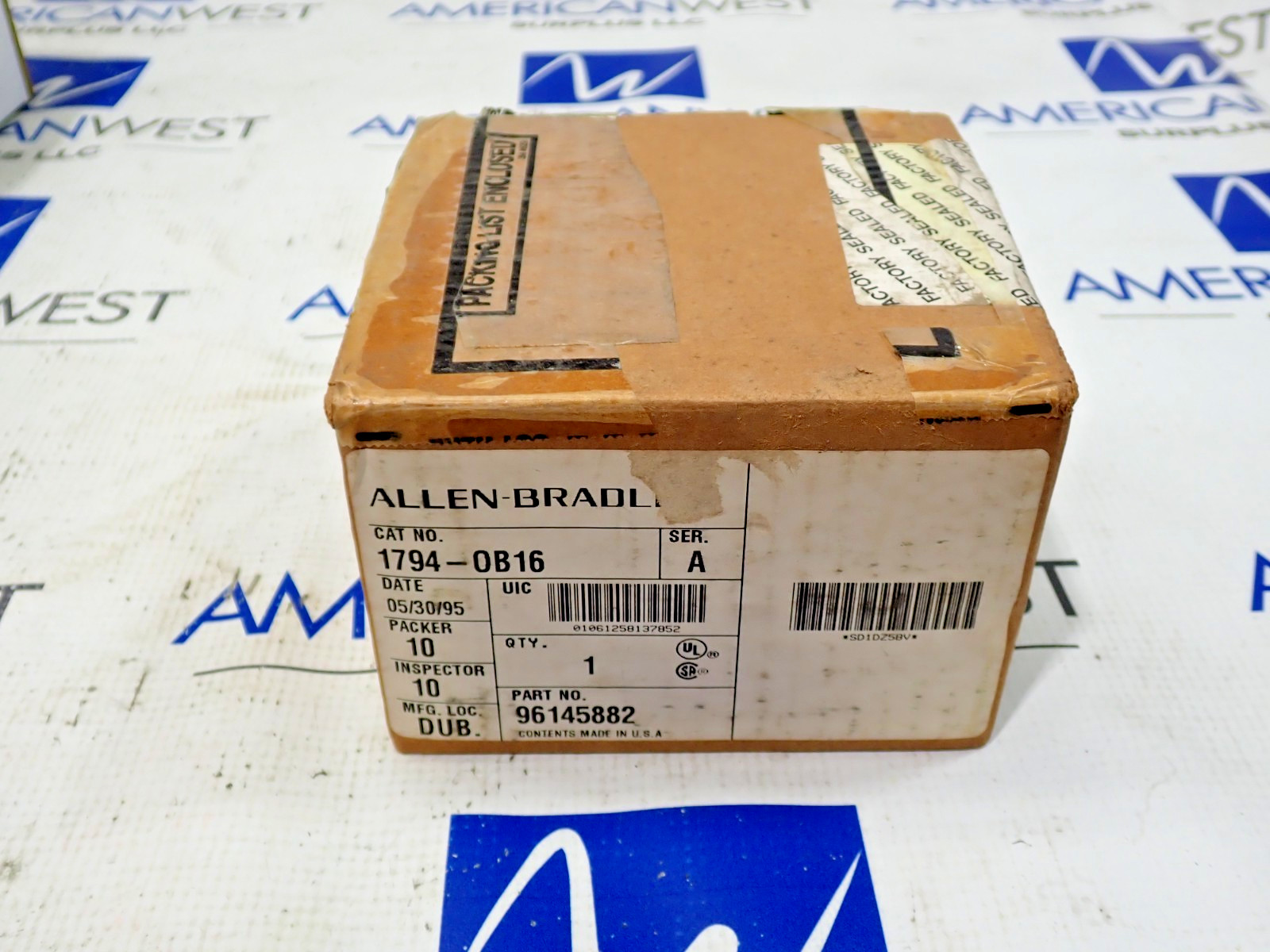 New Allen Bradley 1794-OB16 Ser A 24VDC Flex I/O Output Module