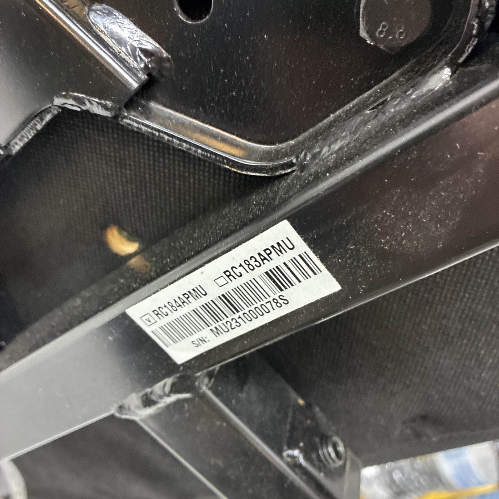 Forklift/Tractor Suspension Seat ** Missing Head Rest **