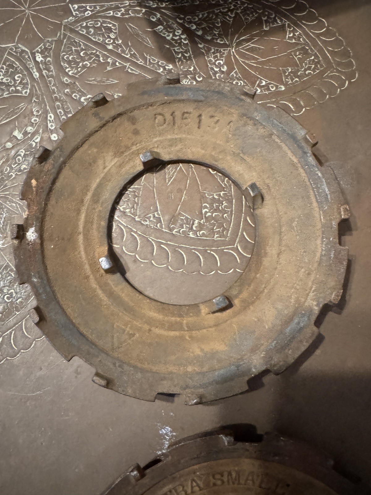 4 – Farm Planter Plates D1513A EXTRA SMALL 12 cell cast iron