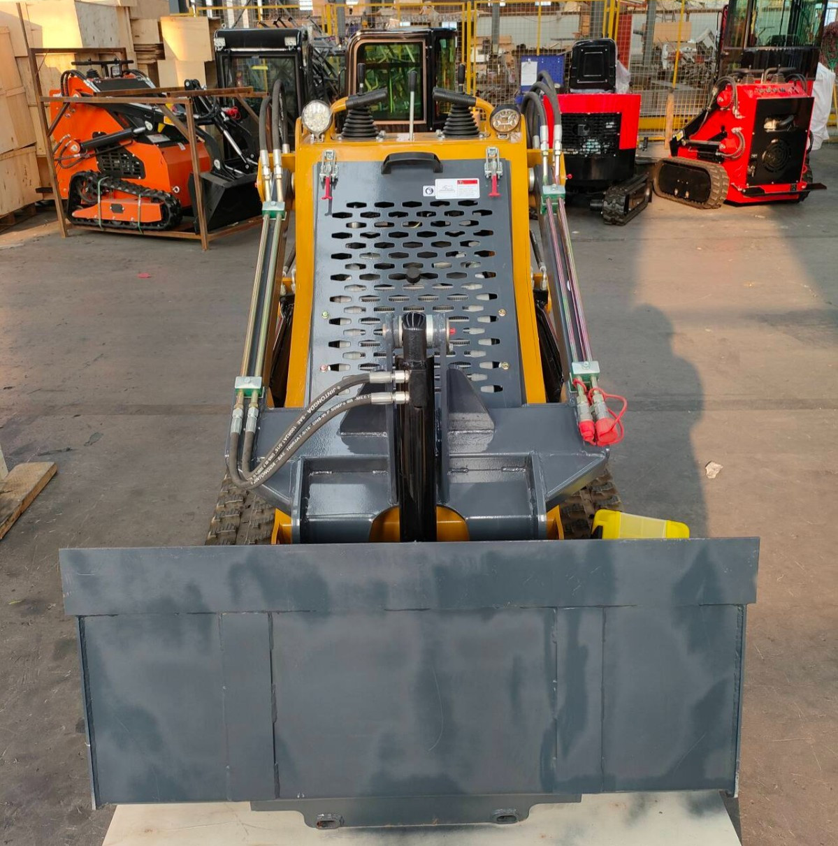 MMS 2025 Free Shiping Crawler Mini Skid Steer Loader with EPA 23HP Engine in USA