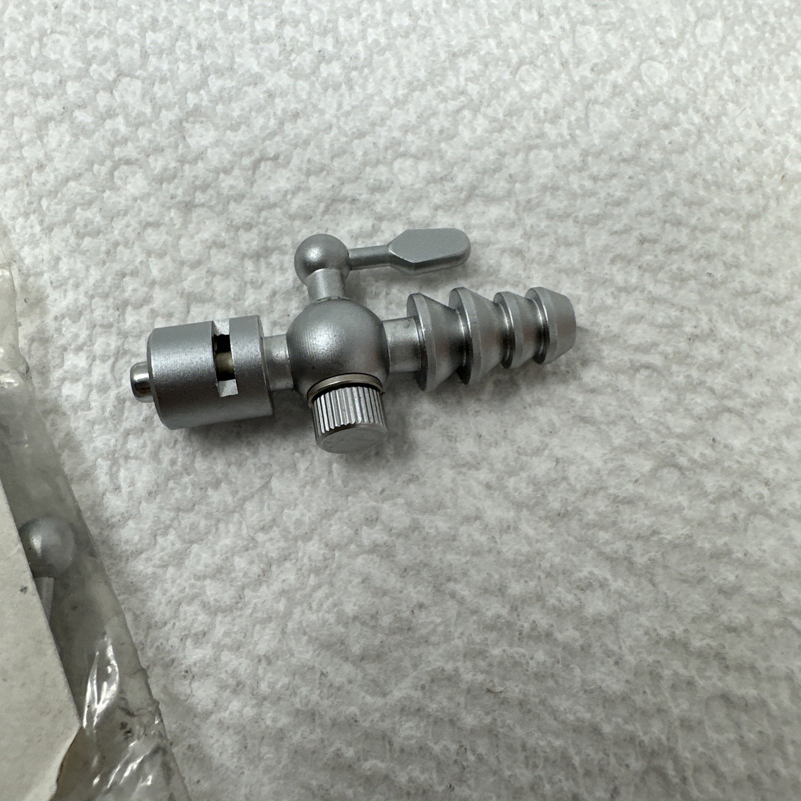 Lot of 3 – Olympus Winter & IBE GMBH Universal Stopcock, Luer Lock – 00102