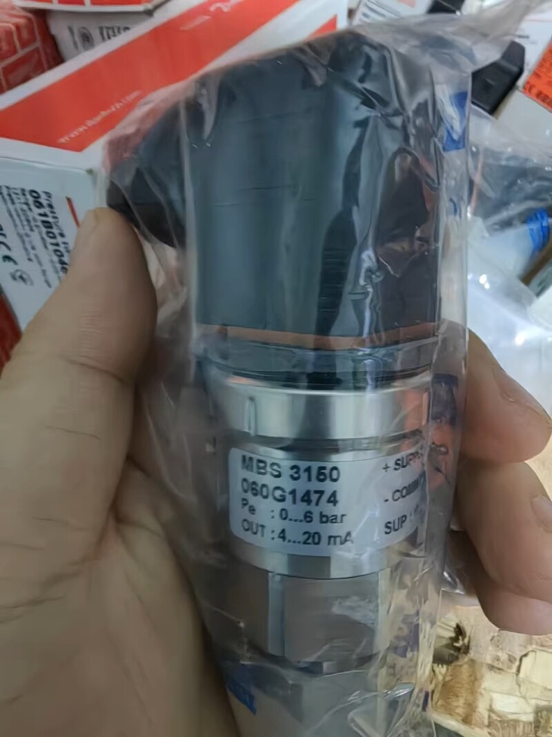 Danfoss MBS 3350 060G1474 Pressure Sensor UPS Shipping –