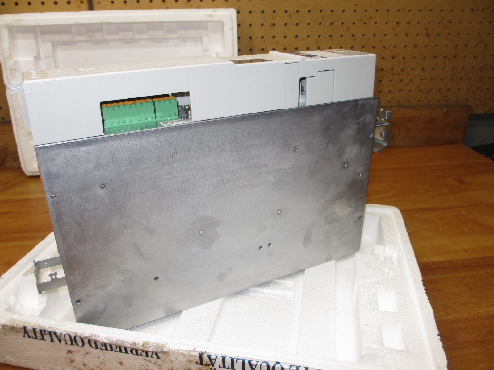 Bosch Rexroth Indramat DKC04.3-040-7-FW *NEW* R911279771 Servo Drive ECODrive
