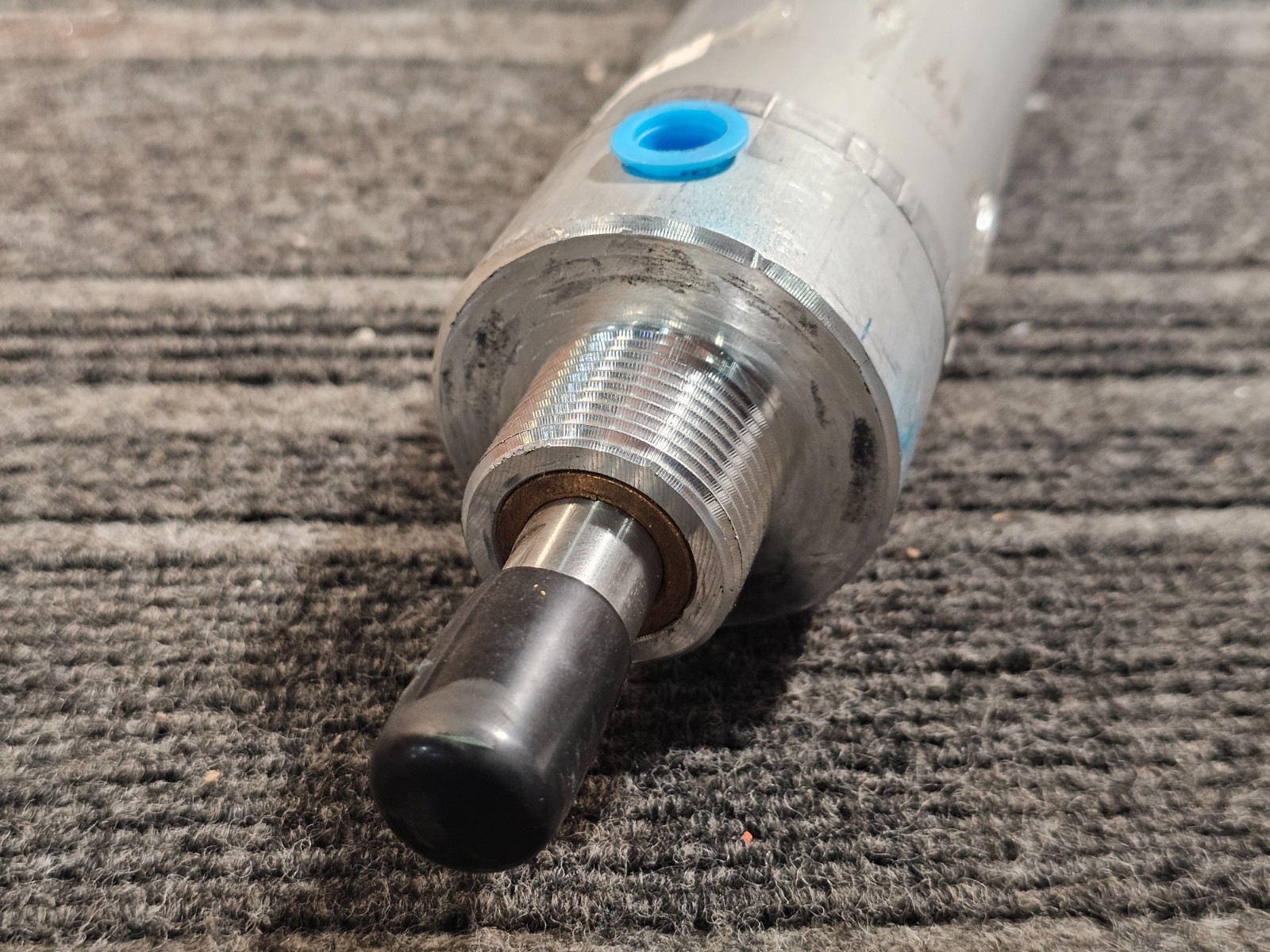 Badac Equipment Cylinder Rod C/23 2.18″ OD x 21.5″ Length x .61″ Rod